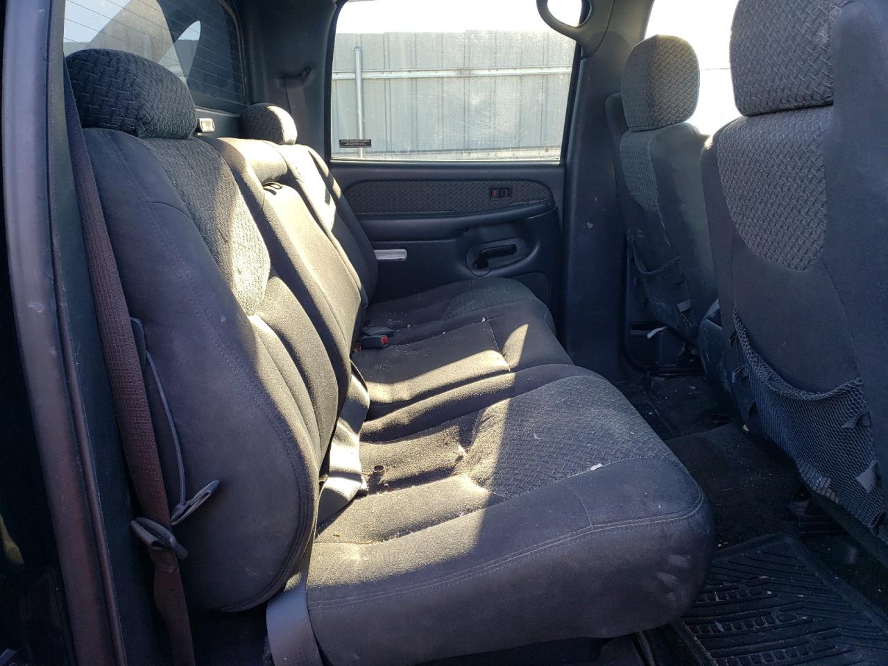 Photo 6 from auction – 2002 CHEVROLET AVALANCHE with VIN 3GNEK13T72G283899