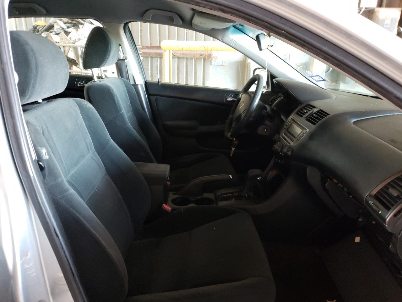 Photo 5 from auction – 2006 HONDA ACCORD VAL with VIN 1HGCM56166A089575