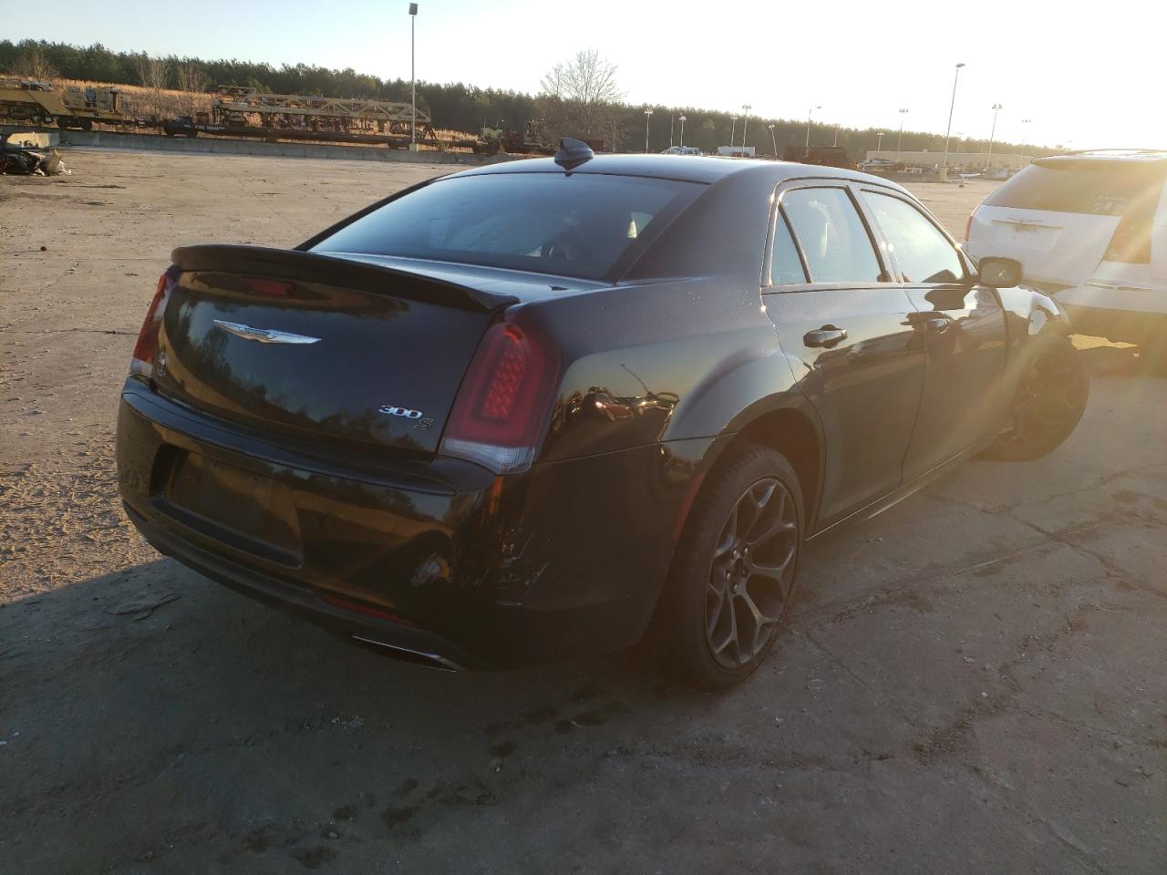 Photo 4 from auction – 2016 CHRYSLER 300 S with VIN 2C3CCABT9GH224234
