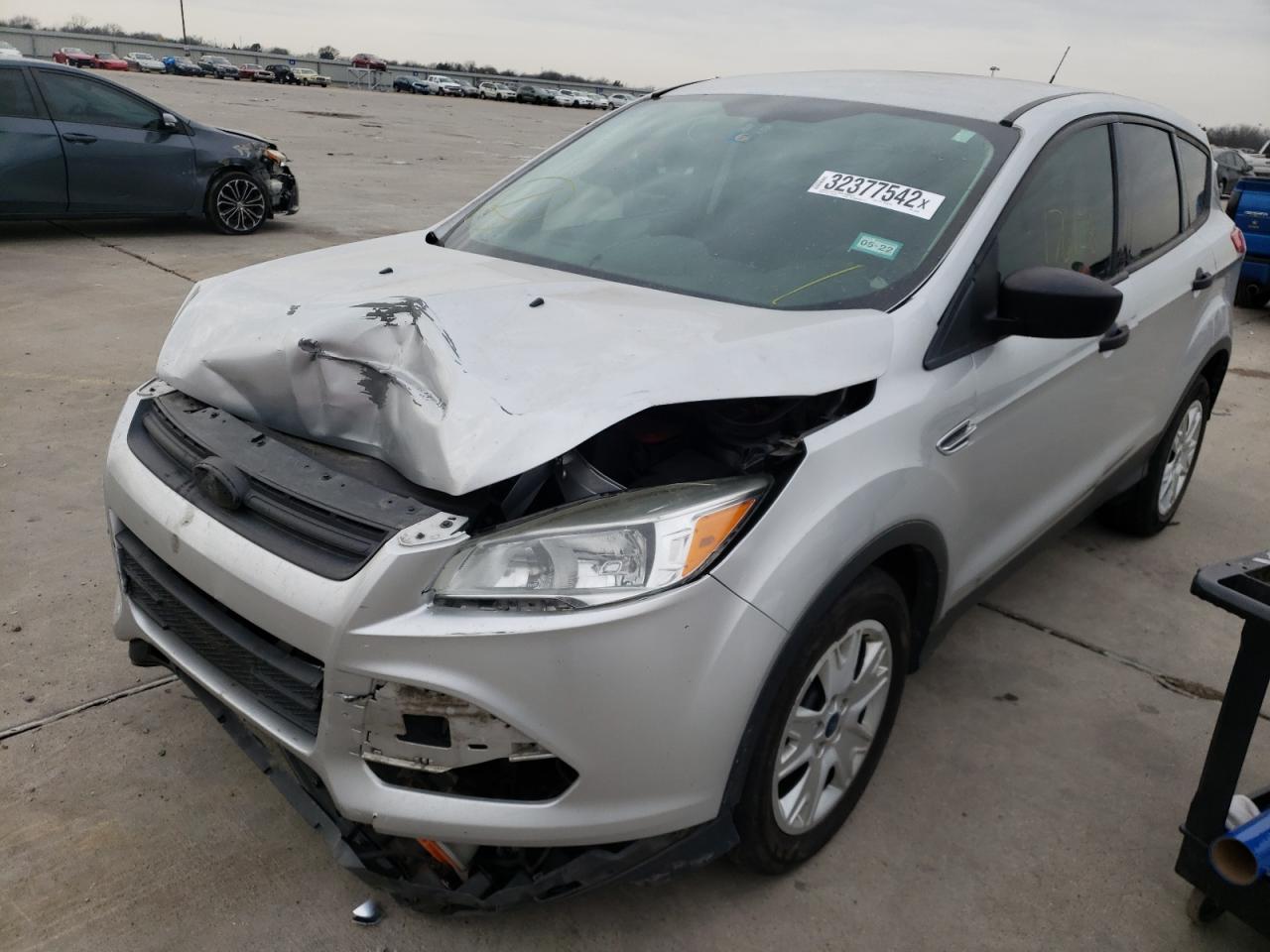 Photo 2 from auction – 2013 FORD ESCAPE S with VIN 1FMCU0F79DUA53005
