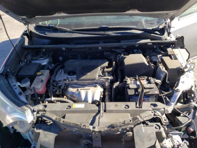 Photo 7 from auction – 2017 TOYOTA RAV4 XLE with VIN 2T3WFREV0HW330925