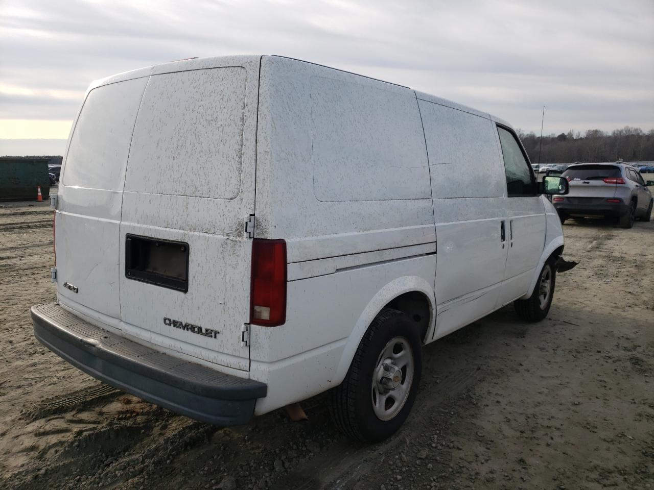 Photo 4 from auction – 2003 CHEVROLET ASTRO with VIN 1GCDM19X53B147211