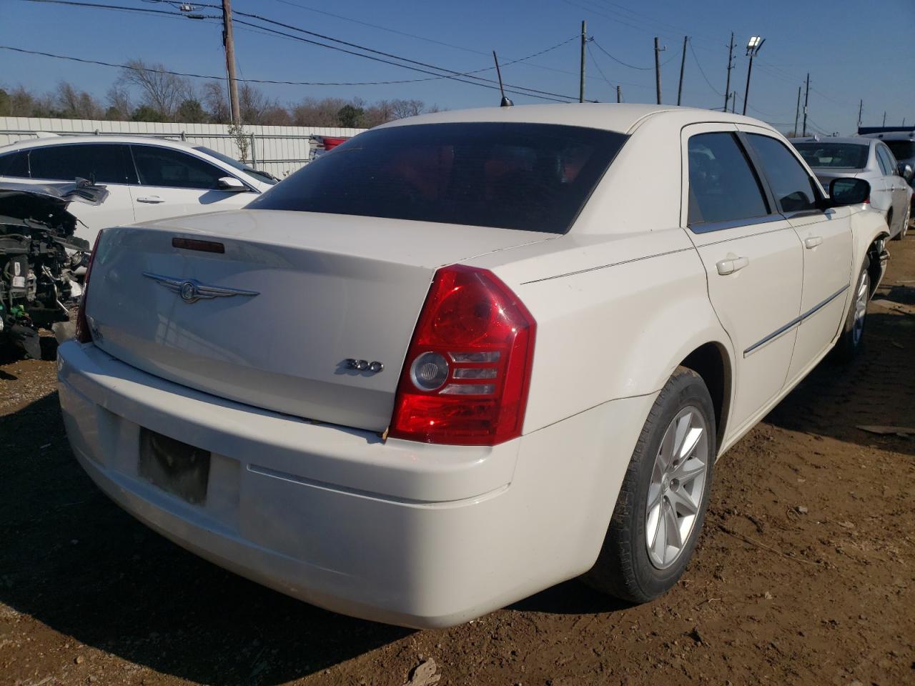 Photo 4 from auction – 2008 CHRYSLER 300 LX with VIN 2C3KA43R28H291846