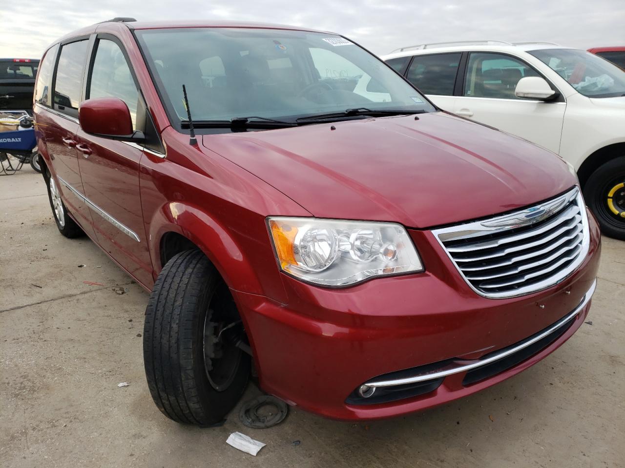 CHRYSLER TOWN & COU 2014 with VIN 2C4RC1BG0ER325159 - Photo from auction