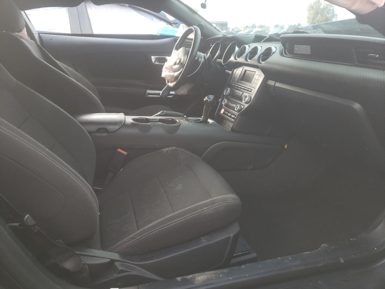 Photo 5 from auction – 2015 FORD MUSTANG with VIN 1FA6P8AM4F5366681