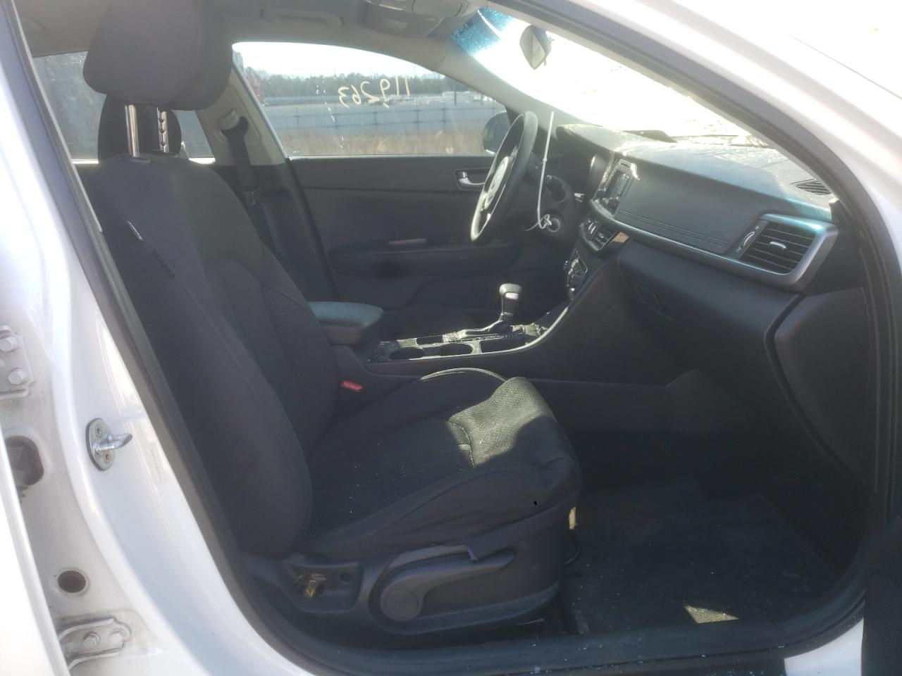 Photo 5 from auction – 2016 KIA OPTIMA LX with VIN 5XXGT4L36GG049196