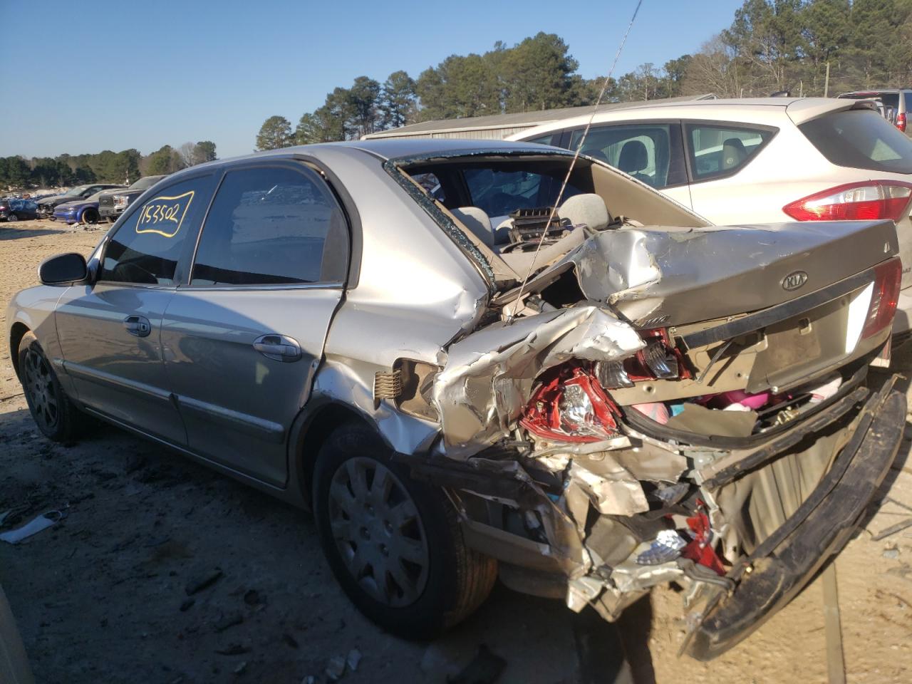 Photo 3 from auction – 2006 KIA OPTIMA LX with VIN KNAGD126065466028