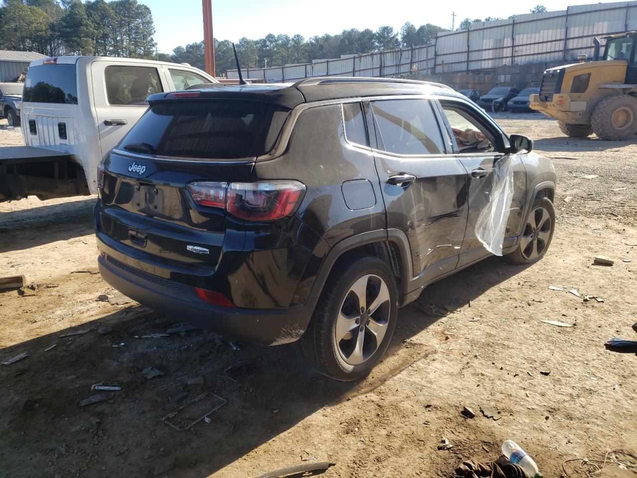 Photo 4 from auction – 2017 JEEP COMPASS LA with VIN 3C4NJCBB0HT629436