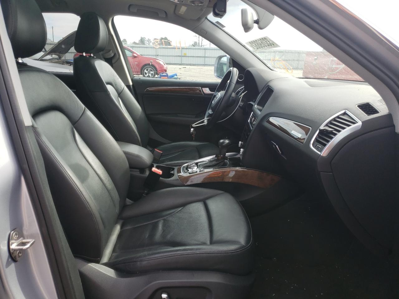 Photo 5 from auction – 2016 AUDI Q5 PREMIUM with VIN WA1L2AFP4GA092844