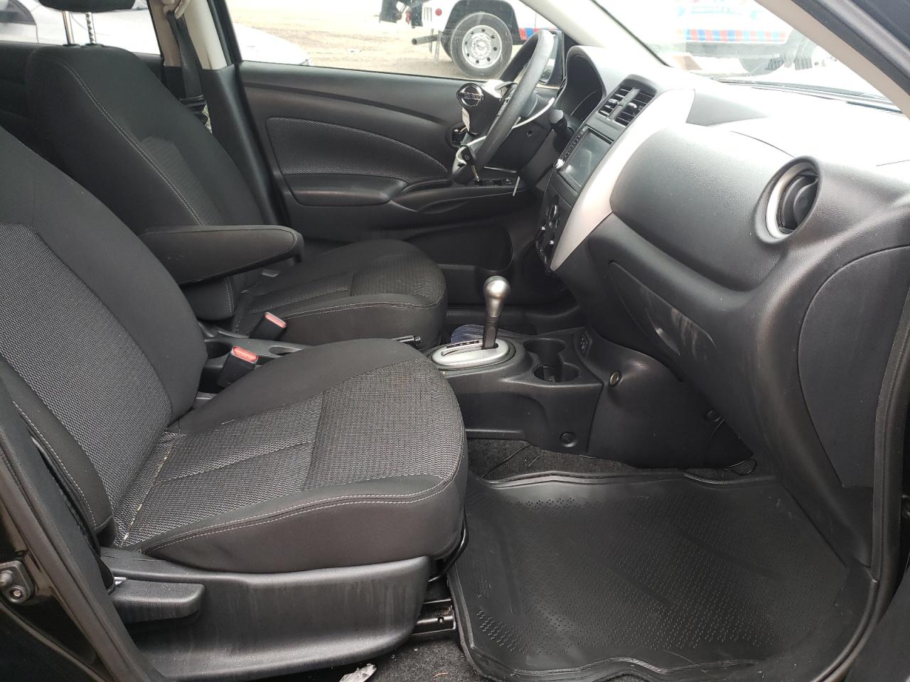 Photo 5 from auction – 2019 NISSAN VERSA S with VIN 3N1CN7AP7KL842166