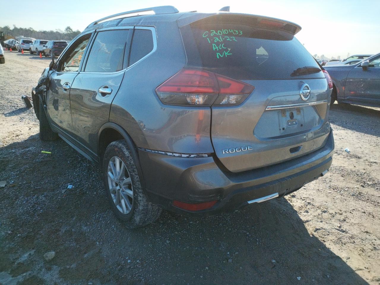 Photo 3 from auction – 2017 NISSAN ROGUE S with VIN KNMAT2MTXHP502691