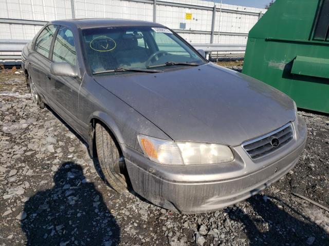 TOYOTA CAMRY LE 2000 with VIN 4T1BF22K3YU091900 - Photo from auction