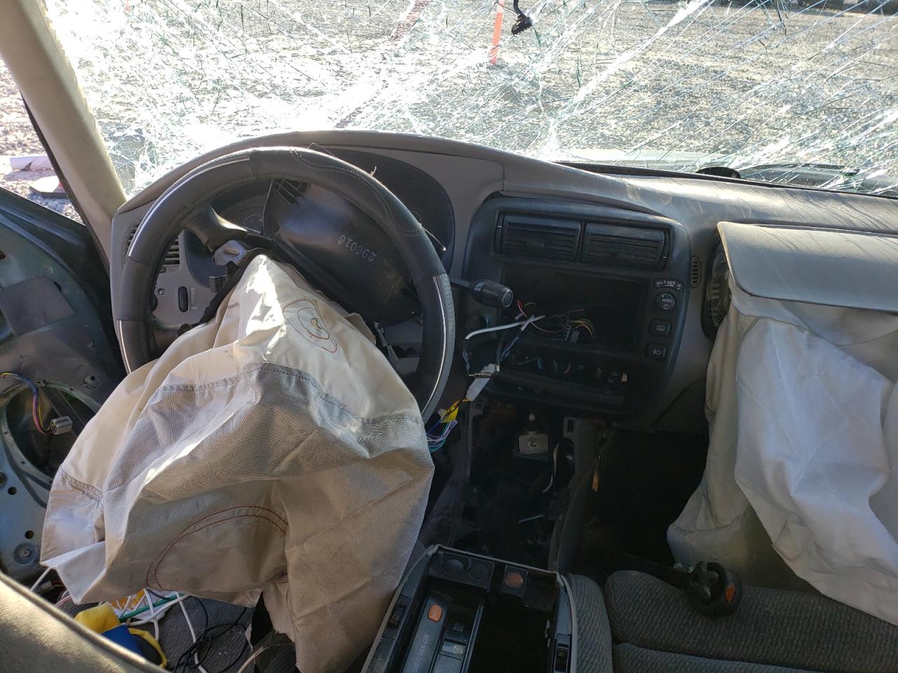 Photo 9 from auction – 1996 FORD EXPLORER with VIN 1FMDU35P8TZA93049