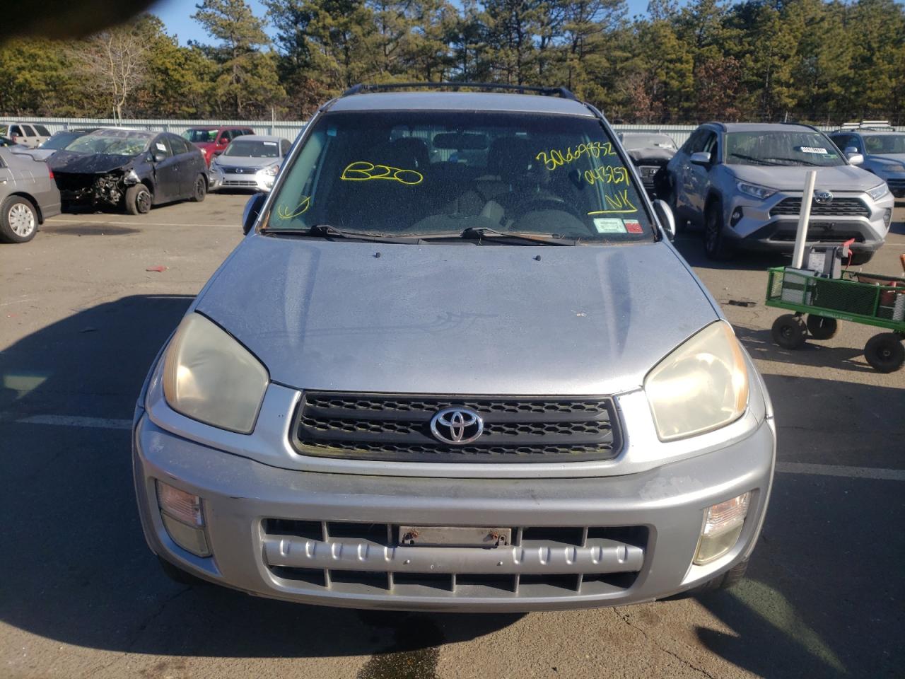 Photo 9 from auction – 2001 TOYOTA RAV4 with VIN JTEHH20V810043257