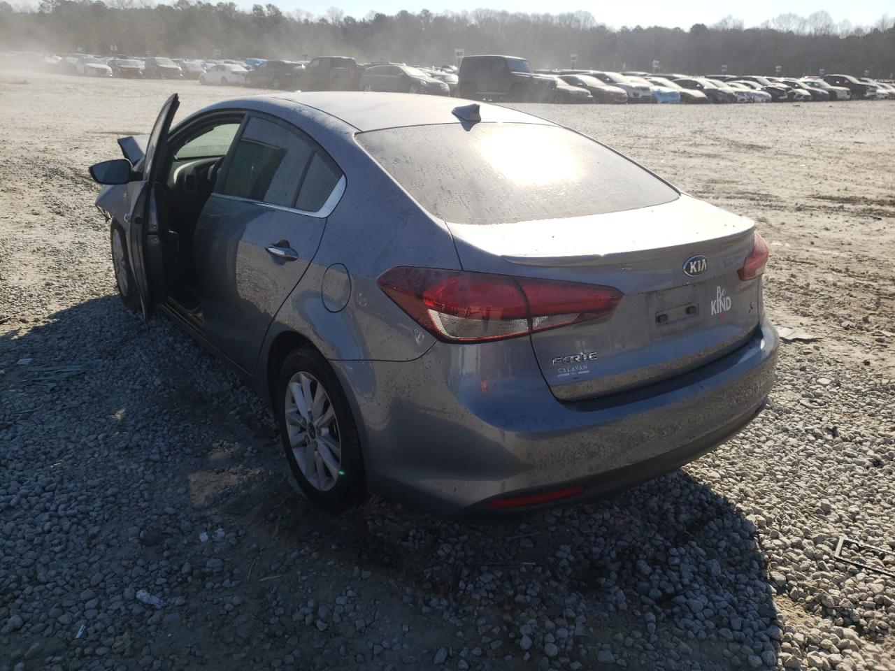 Photo 3 from auction – 2017 KIA FORTE LX with VIN 3KPFL4A70HE108643