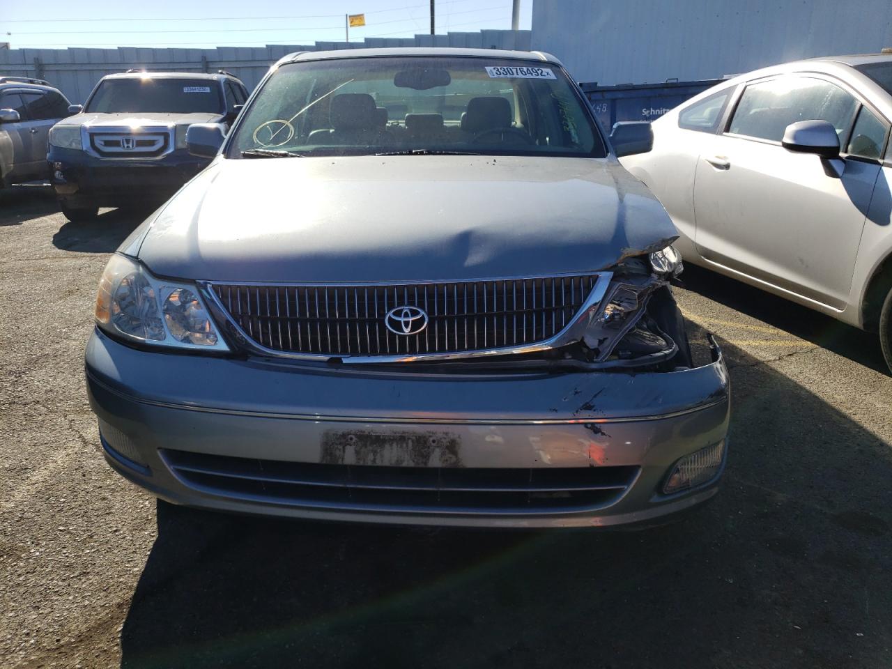Photo 9 from auction – 2002 TOYOTA AVALON XL with VIN 4T1BF28B62U240198