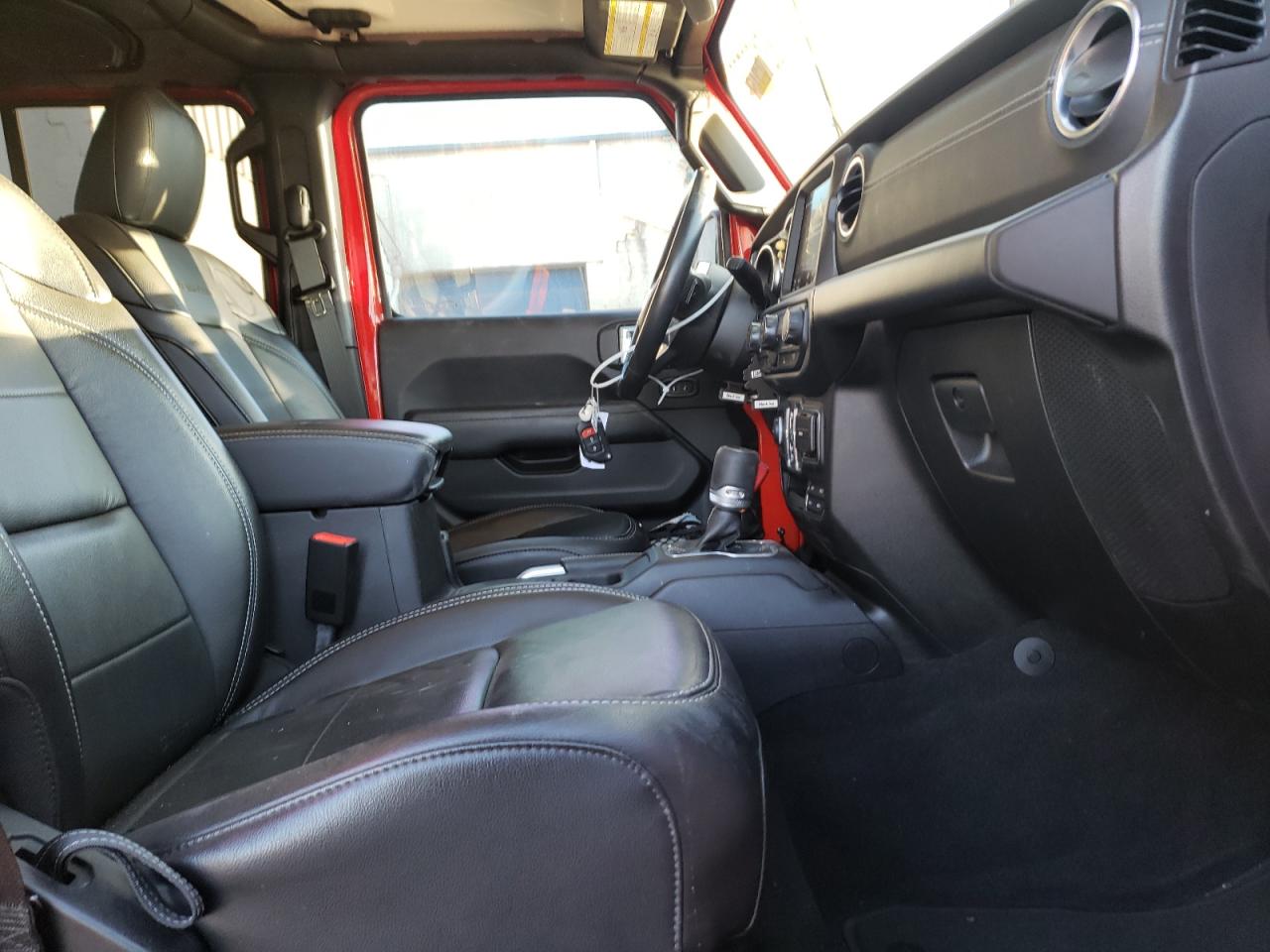 Photo 5 from auction – 2020 JEEP GLADIATOR with VIN 1C6HJTFG6LL103861