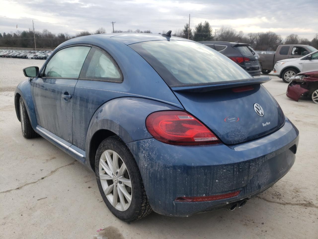 Photo 3 from auction – 2018 VOLKSWAGEN BEETLE S with VIN 3VWFD7AT4JM702575