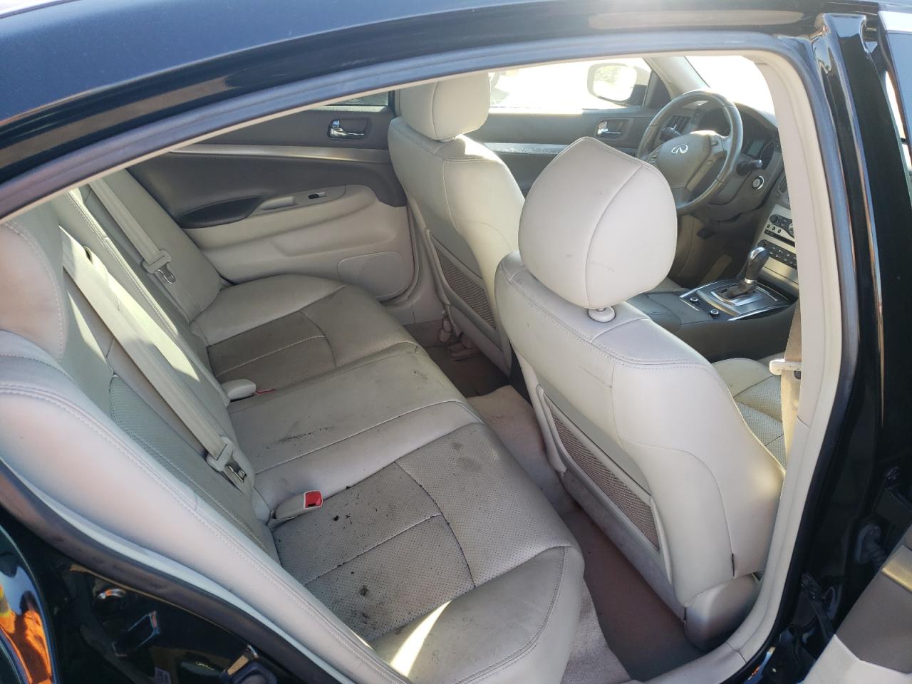 Photo 6 from auction – 2011 INFINITI G37 BASE with VIN JN1CV6AP4BM509343