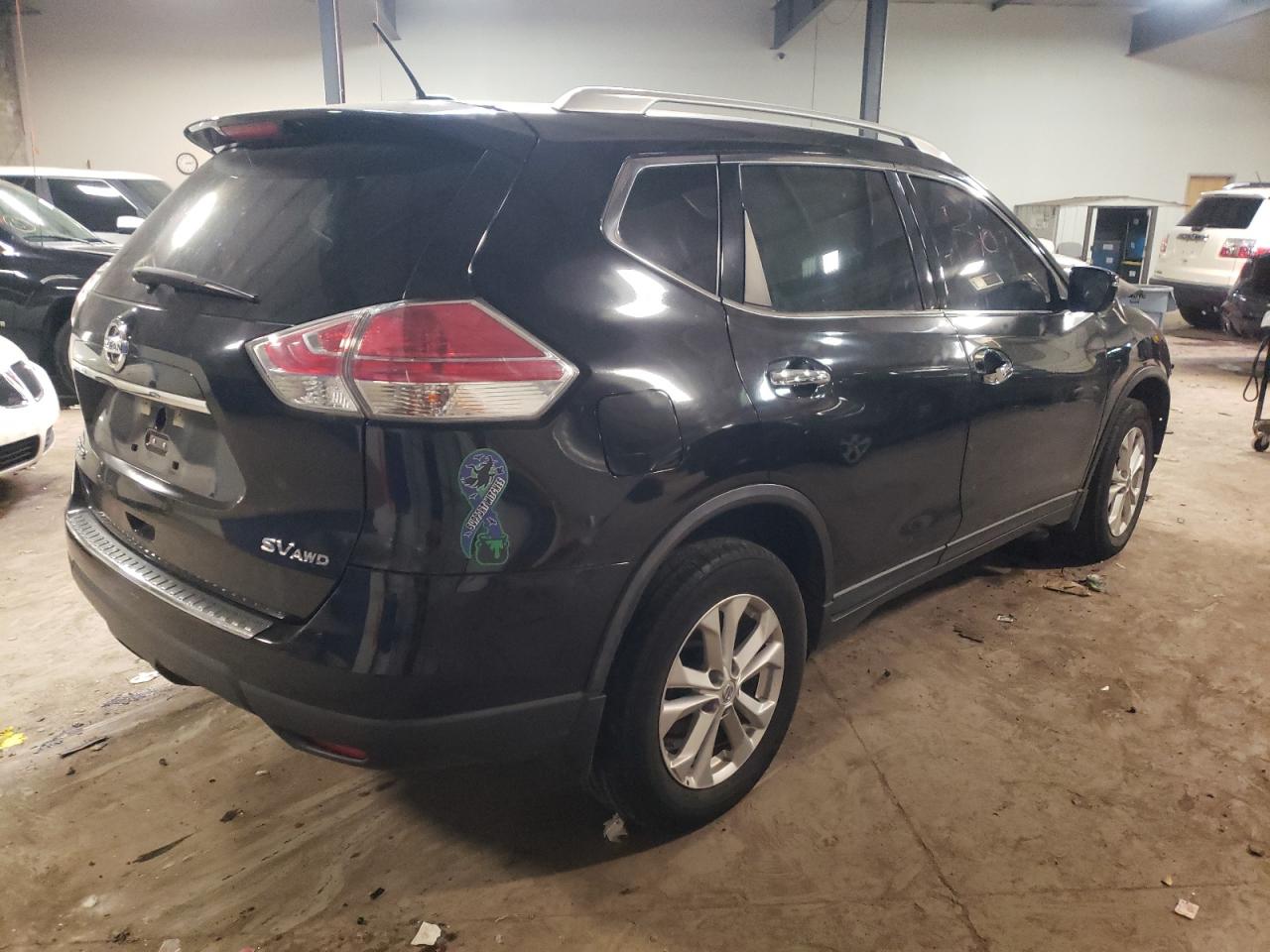 Photo 4 from auction – 2016 NISSAN ROGUE S with VIN KNMAT2MV5GP710820