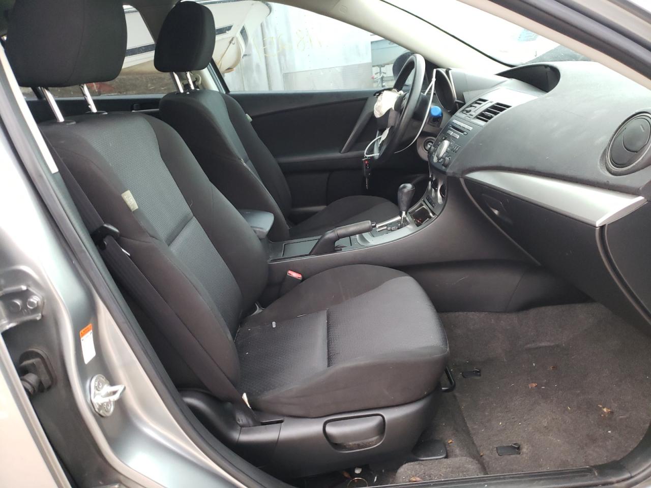 Photo 5 from auction – 2010 MAZDA 3 I with VIN JM1BL1SF7A1227530