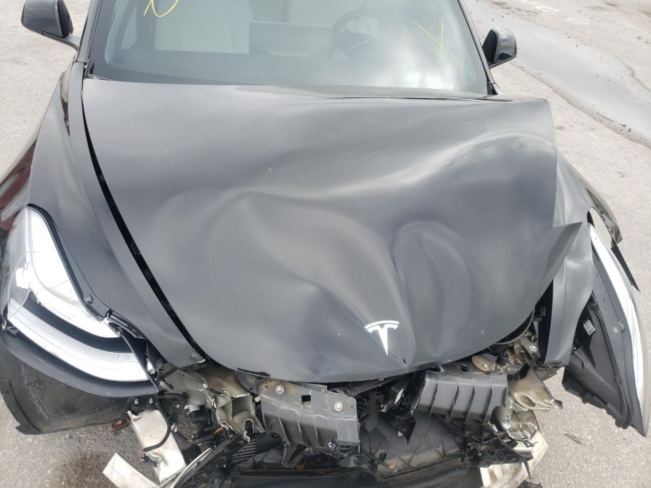 Photo 7 from auction – 2018 TESLA MODEL 3 with VIN 5YJ3E1EB4JF096992