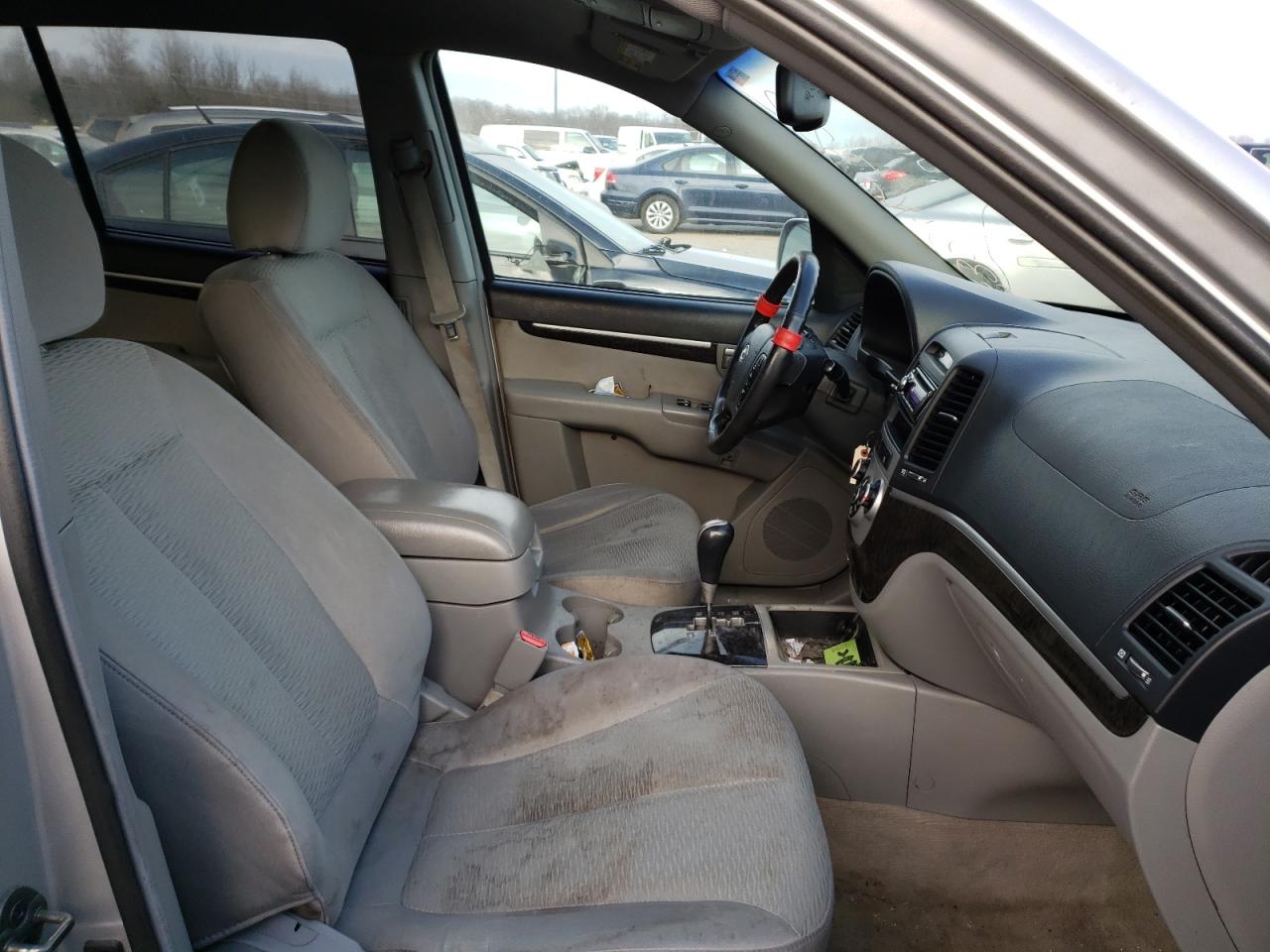 Photo 5 from auction – 2007 HYUNDAI SANTA FE S with VIN 5NMSH13E47H080640