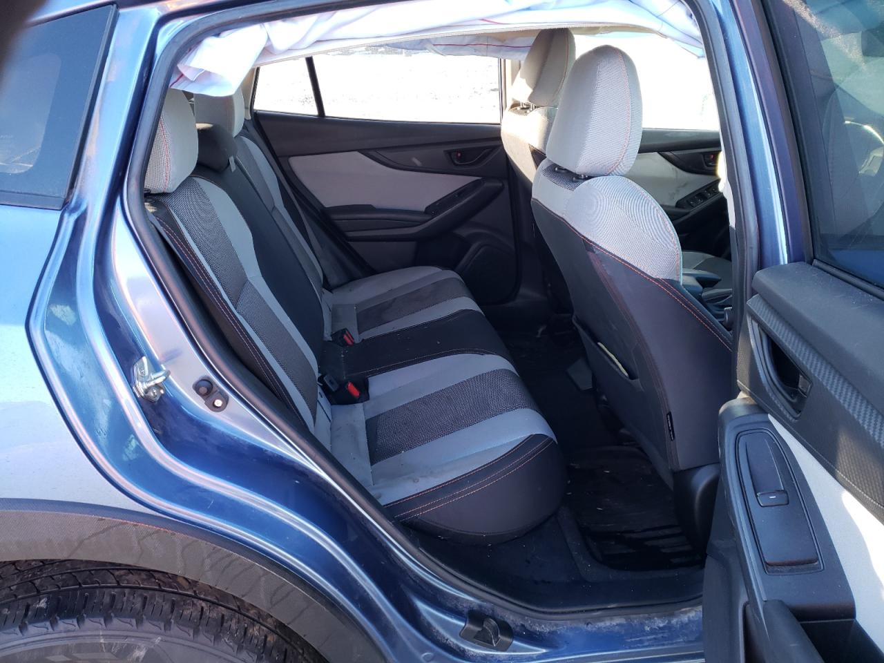 Photo 6 from auction – 2018 SUBARU CROSSTREK with VIN JF2GTABC9JH295266