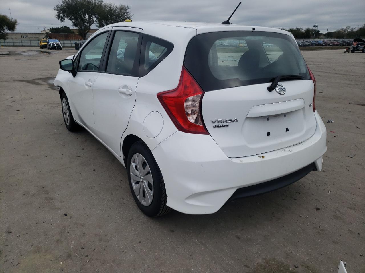 Photo 3 from auction – 2019 NISSAN VERSA NOTE with VIN 3N1CE2CP3KL366630