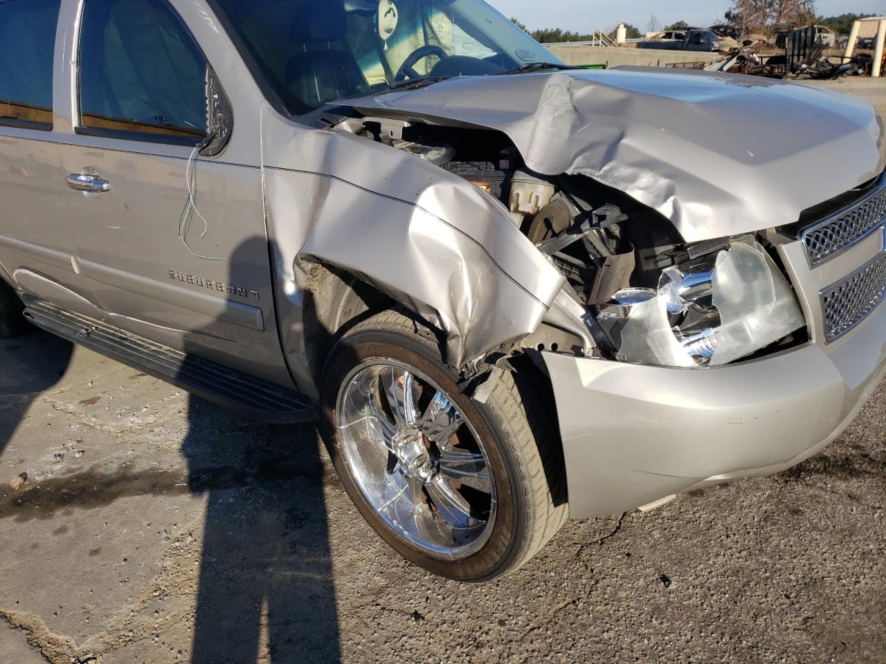 Photo 9 from auction – 2007 CHEVROLET SUBURBAN C with VIN 3GNFC16067G315431