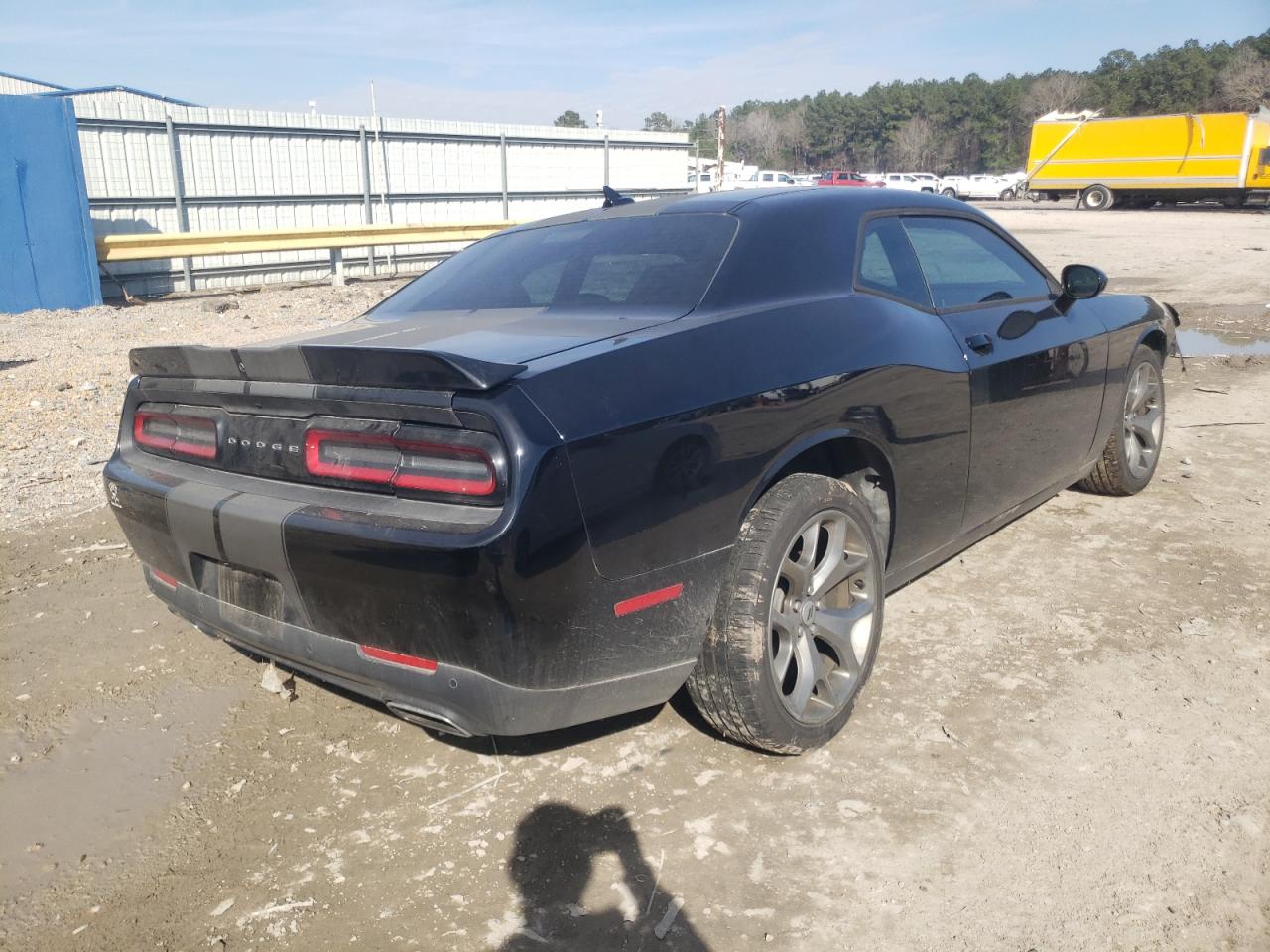 Photo 4 from auction – 2017 DODGE CHALLENGER with VIN 2C3CDZAG5HH516982