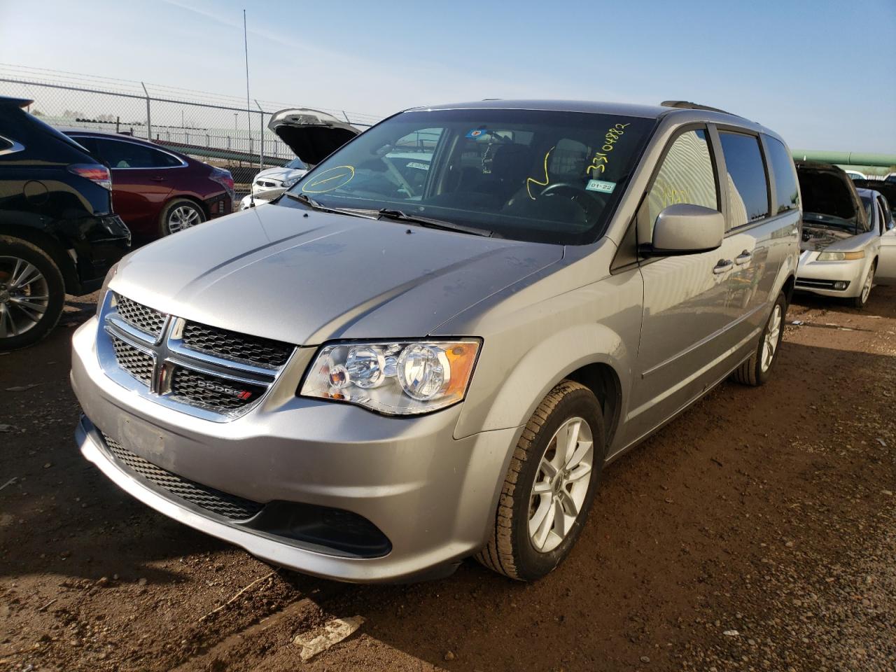 Photo 2 from auction – 2016 DODGE GRAND CARA with VIN 2C4RDGCG1GR257231