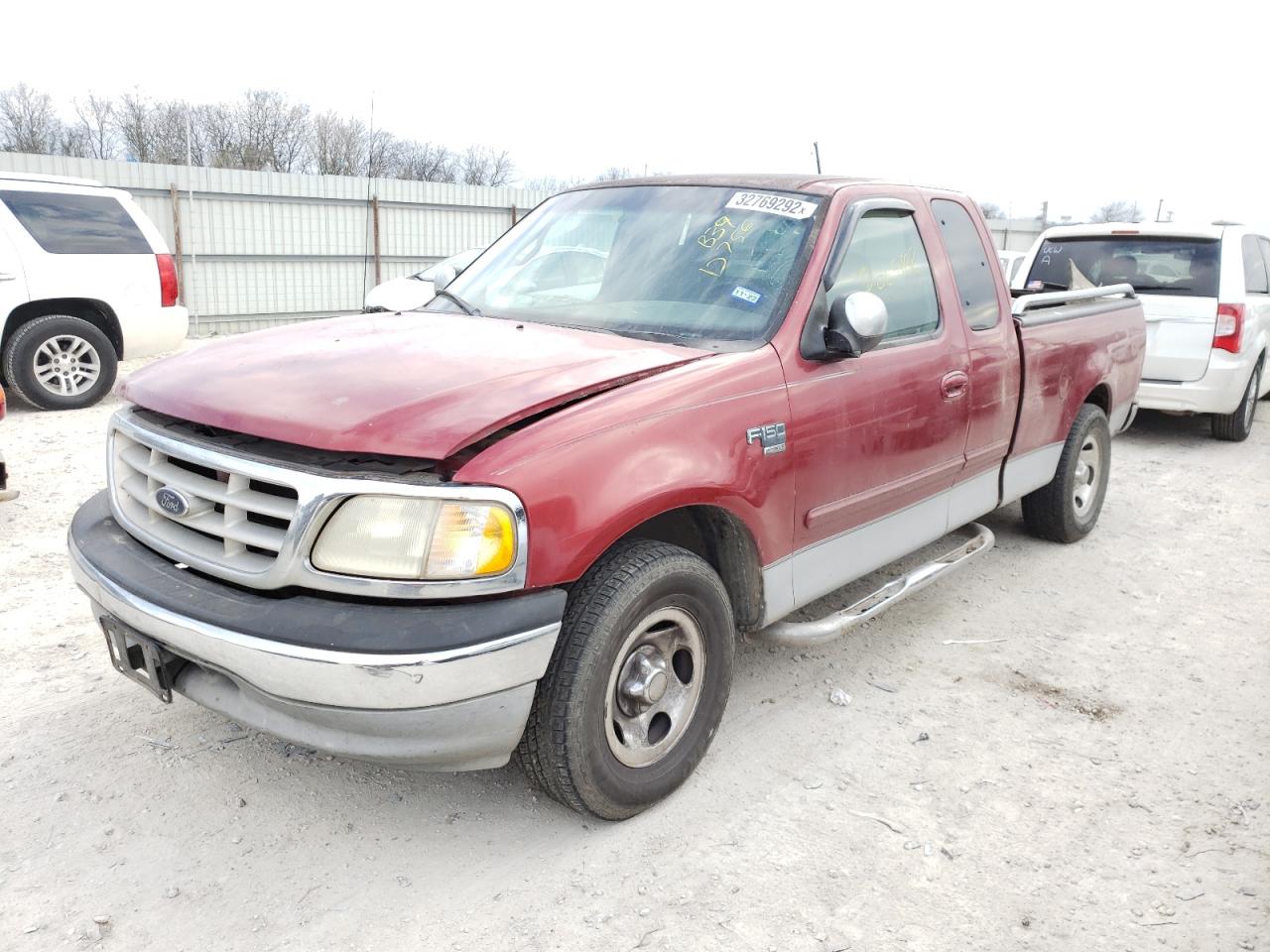 Photo 2 from auction – 1999 FORD F150 with VIN 1FTRX17L5XNB39756