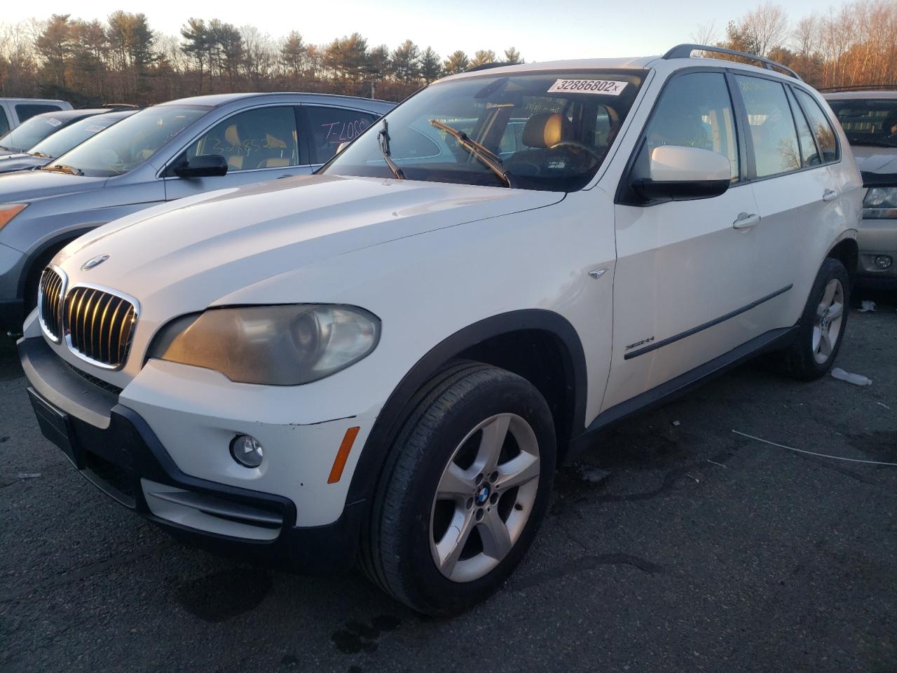 Photo 2 from auction – 2010 BMW X5 XDRIVE3 with VIN 5UXFE4C55AL381613