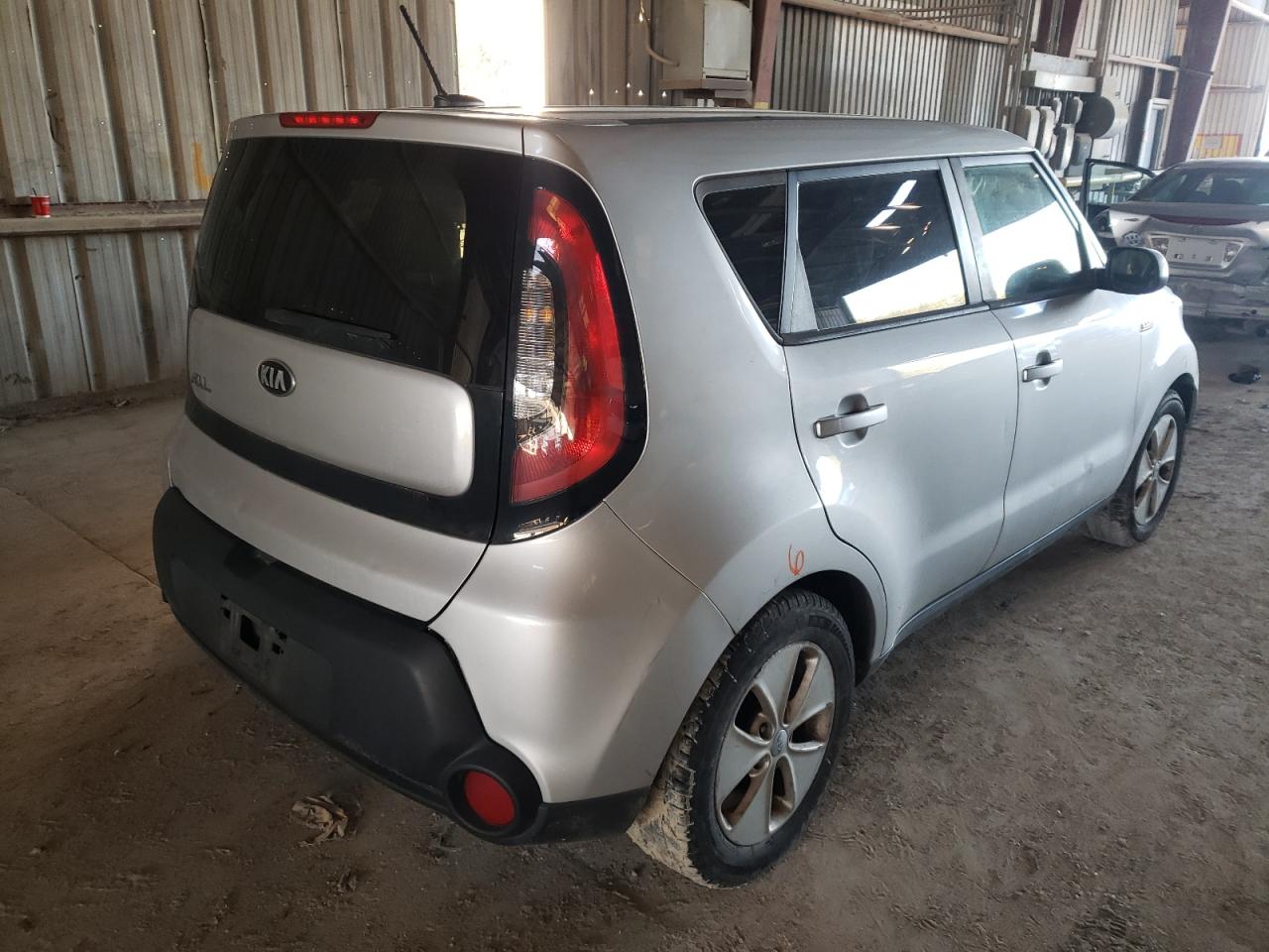 Photo 4 from auction – 2016 KIA SOUL with VIN KNDJN2A26G7837421