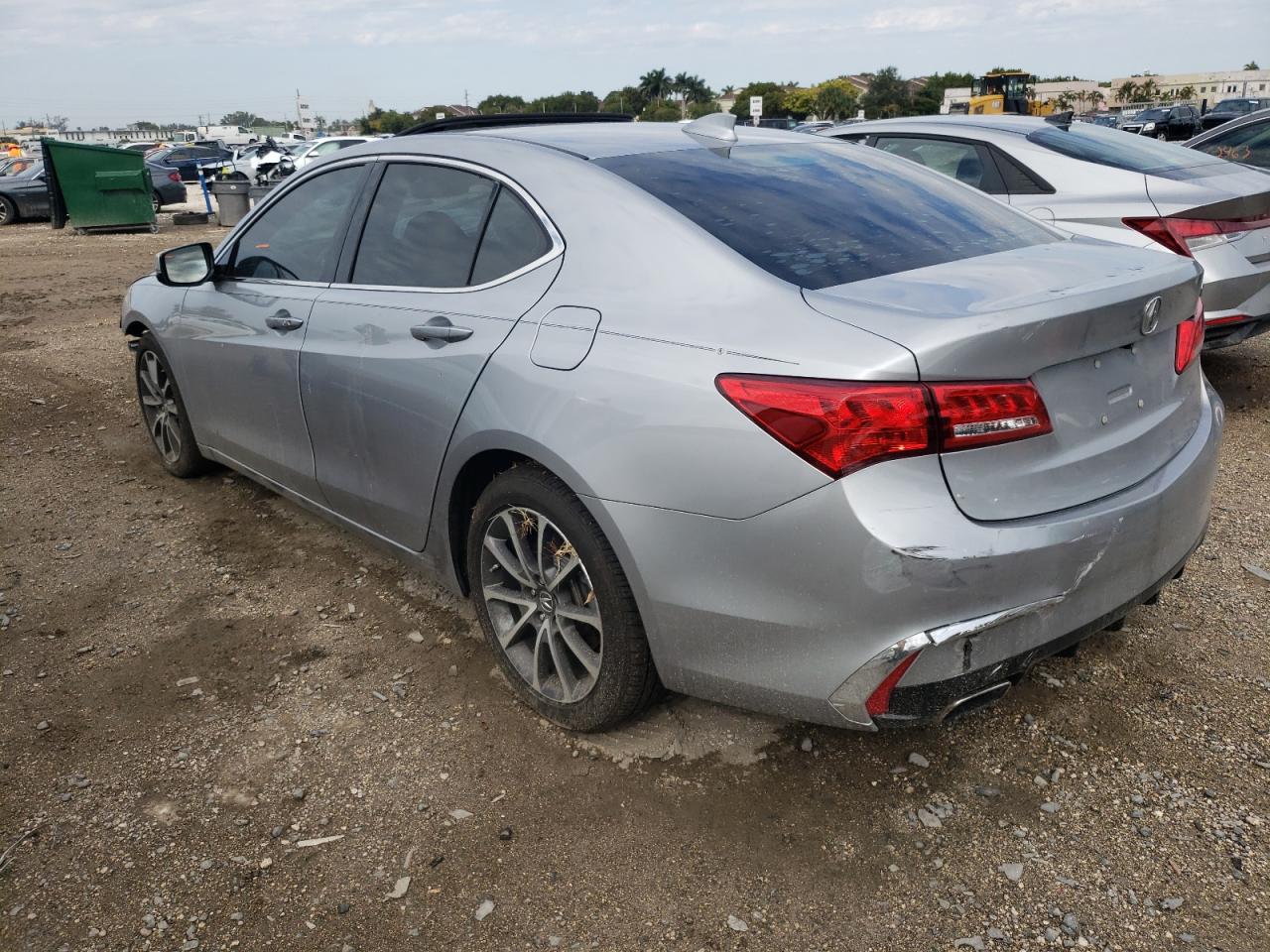 Photo 3 from auction – 2018 ACURA TLX with VIN 19UUB2F38JA008594
