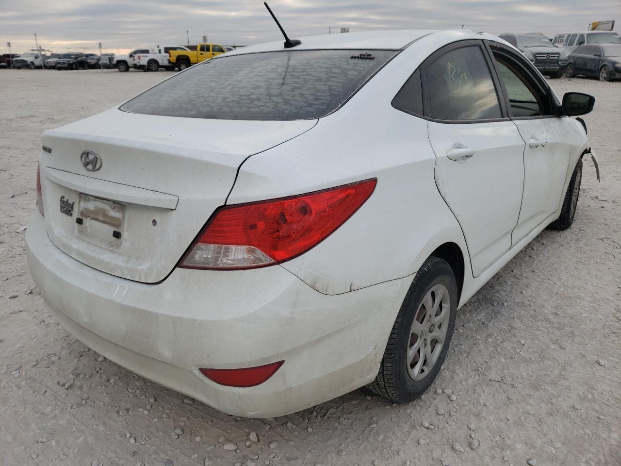 Photo 4 from auction – 2014 HYUNDAI ACCENT with VIN KMHCT4AE1EU759919