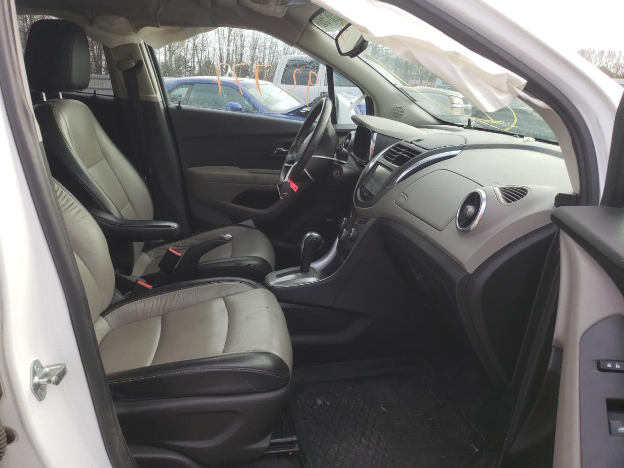 Photo 5 from auction – 2015 CHEVROLET TRAX LTZ with VIN 3GNCJNSB9FL167465