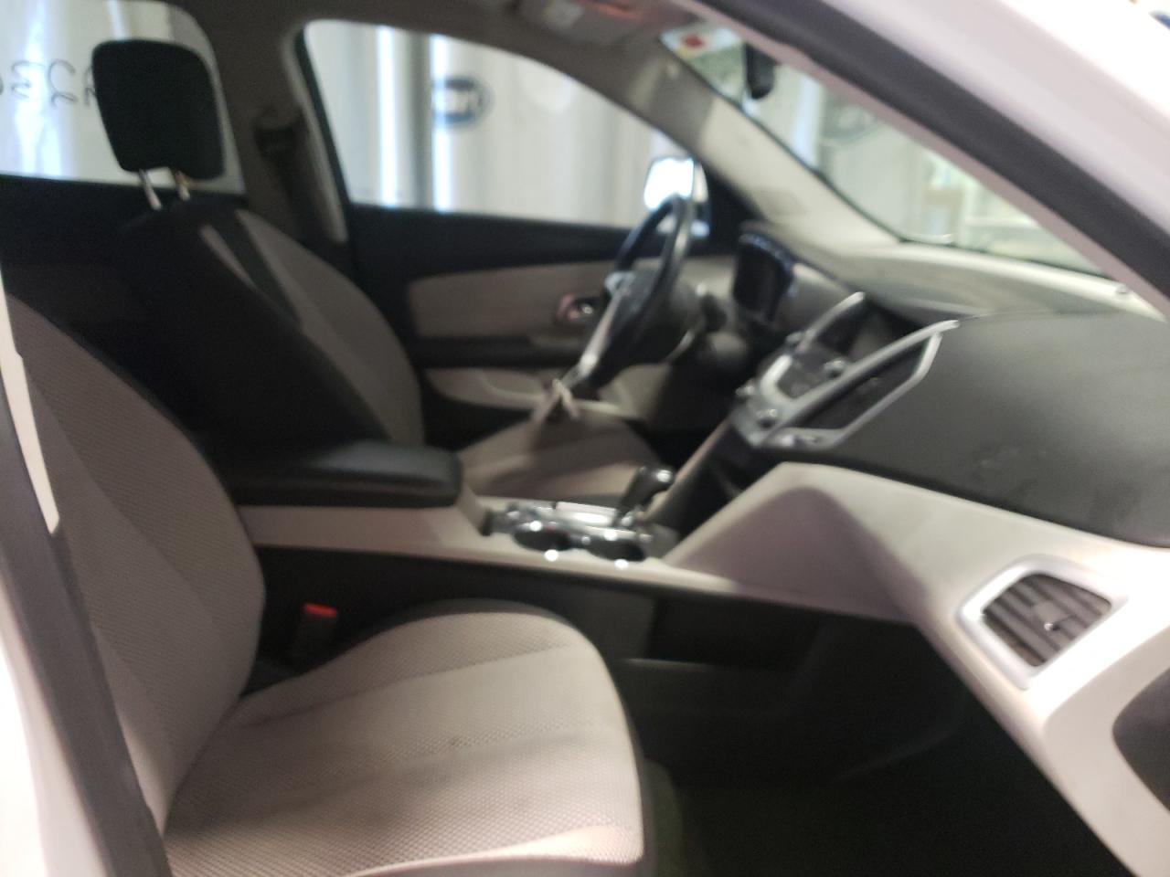 Photo 5 from auction – 2017 GMC TERRAIN SL with VIN 2GKALNEK5H6119530