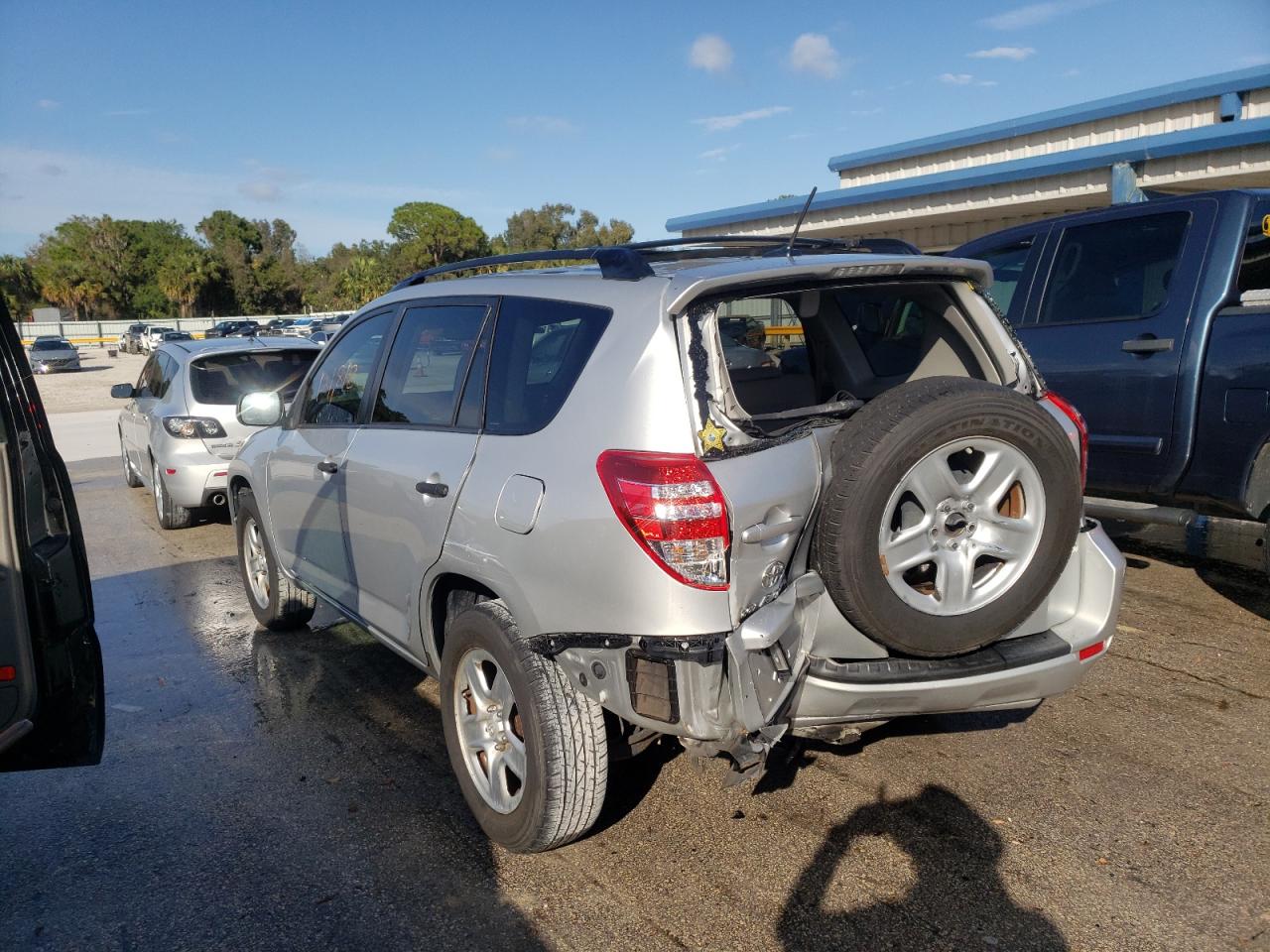 Photo 3 from auction – 2010 TOYOTA RAV4 with VIN JTMZF4DV3A5022369
