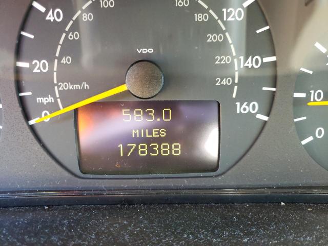 Photo 8 from auction – 2001 MERCEDES-BENZ E 320 with VIN WDBJF65J31B310042