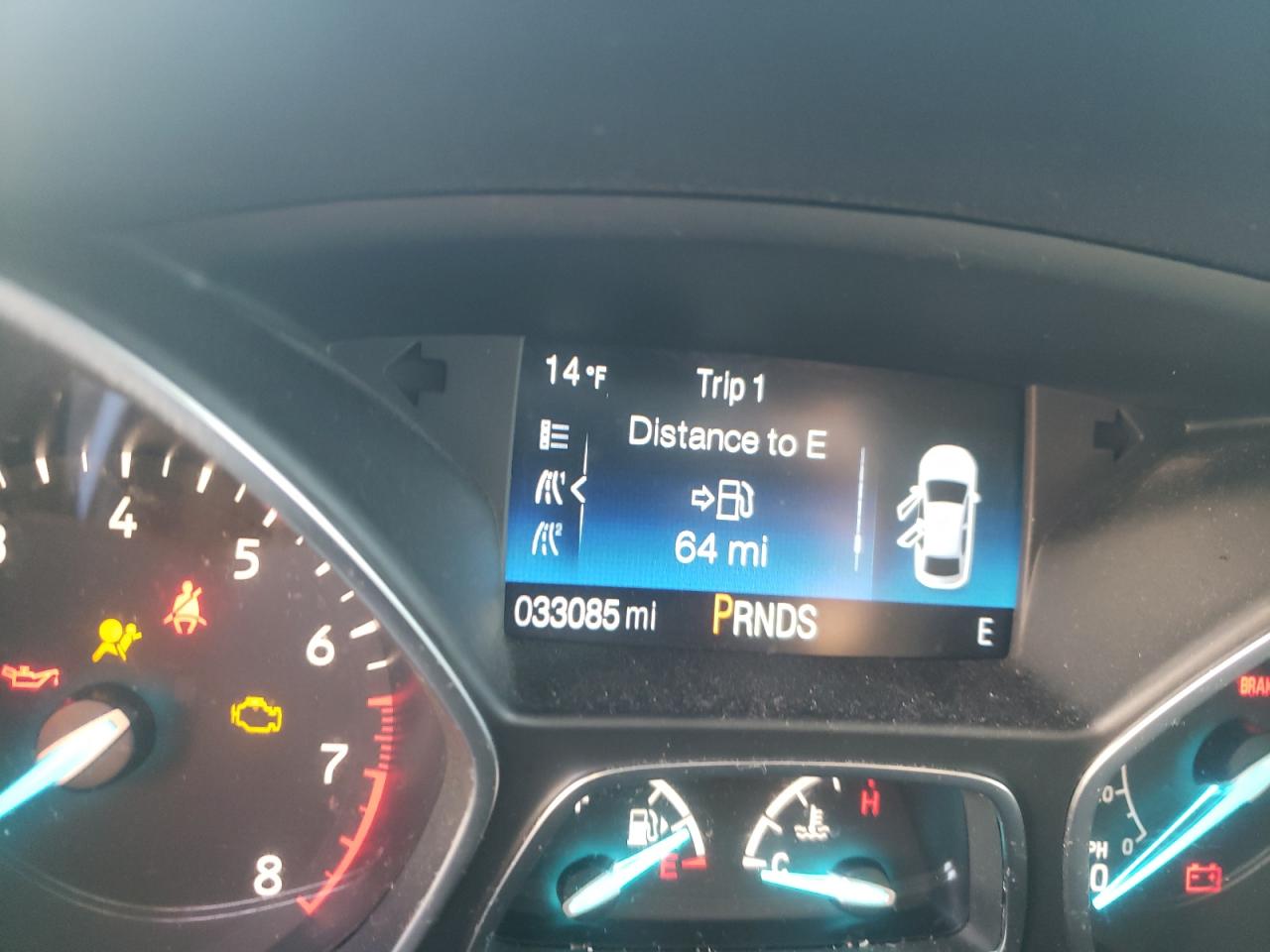 Photo 8 from auction – 2017 FORD ESCAPE SE with VIN 1FMCU9GD3HUE61613