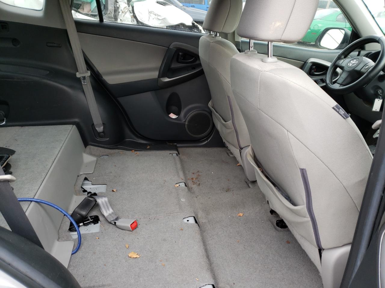 Photo 6 from auction – 2012 TOYOTA RAV4 with VIN 2T3ZF4DV1CW119226