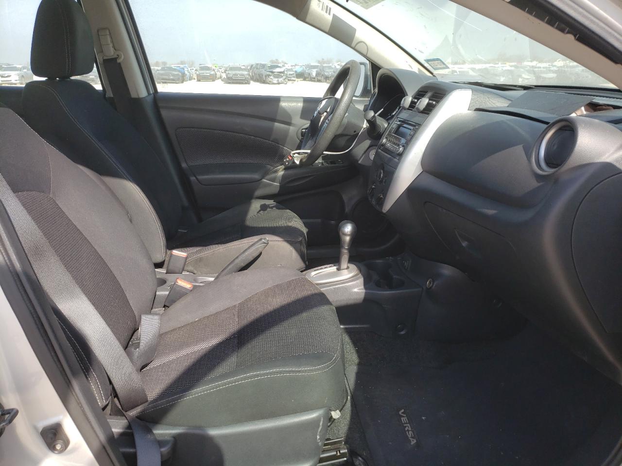 Photo 5 from auction – 2017 NISSAN VERSA S with VIN 3N1CN7AP8HK409857
