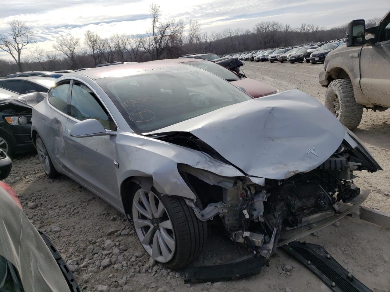 TESLA MODEL 3 2018 with VIN 5YJ3E1EB0JF117045 - Photo from auction