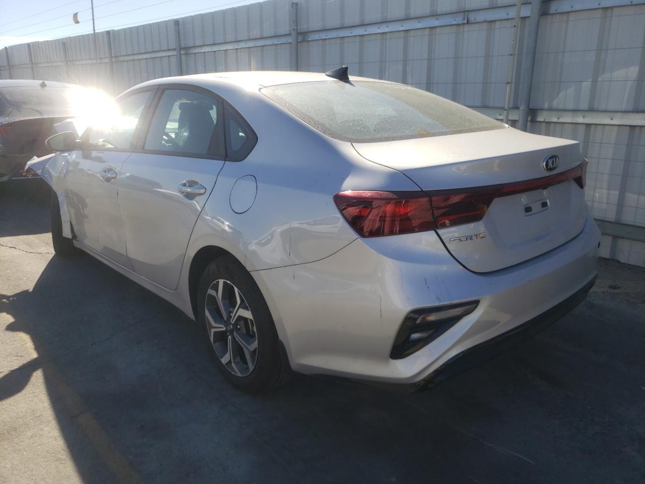Photo 3 from auction – 2021 KIA FORTE FE with VIN 3KPF24AD8ME335713