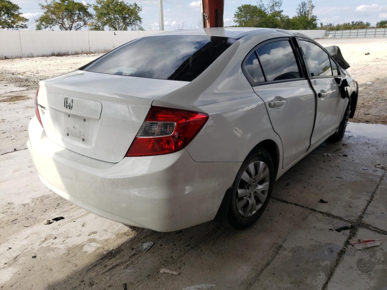Photo 4 from auction – 2012 HONDA CIVIC LX with VIN 19XFB2F56CE089314