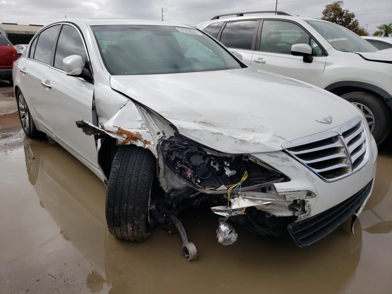 Photo 1 from auction – 2011 HYUNDAI GENESIS 3. with VIN KMHGC4DE7BU143313