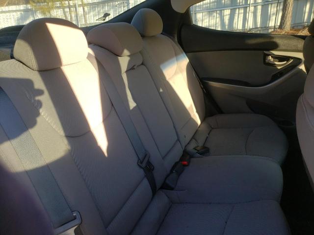 Photo 6 from auction – 2016 HYUNDAI ELANTRA SE with VIN 5NPDH4AE2GH719226