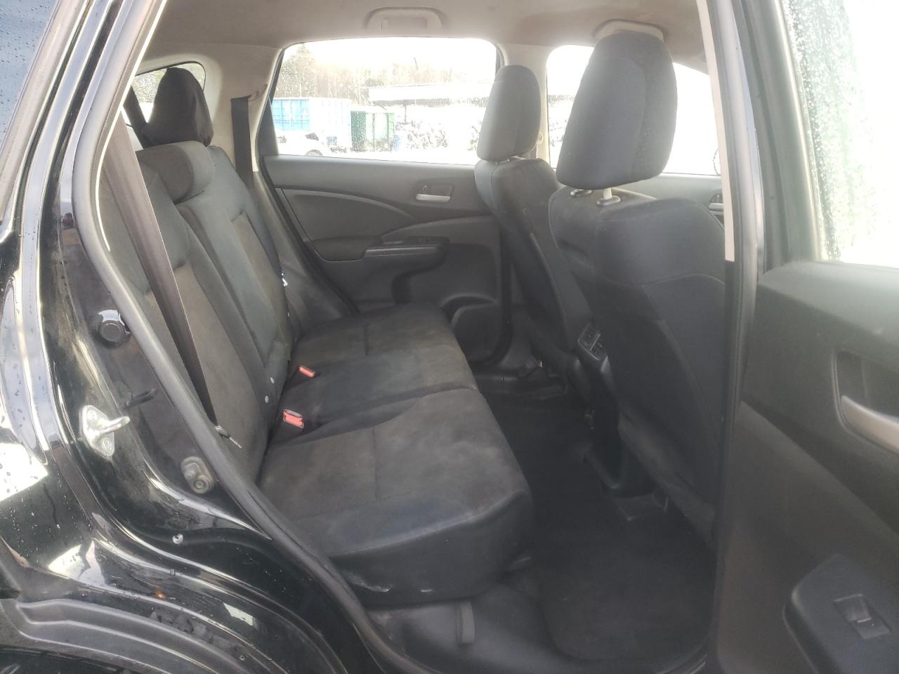 Photo 6 from auction – 2016 HONDA CR-V LX with VIN 2HKRM3H35GH502429